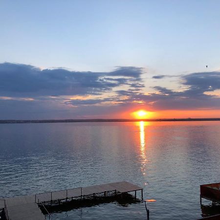 Mamaia Lake View Apartment Bagian luar foto