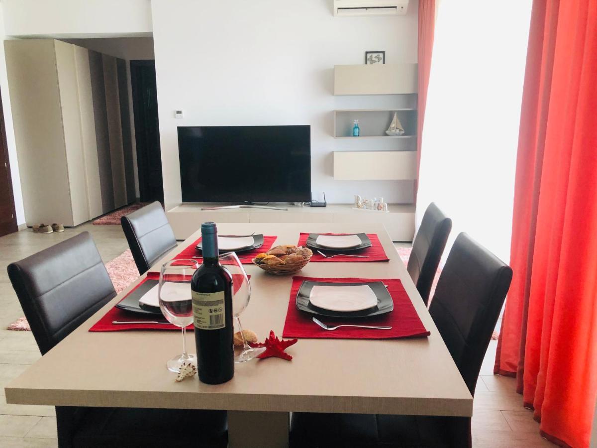 Mamaia Lake View Apartment Bagian luar foto