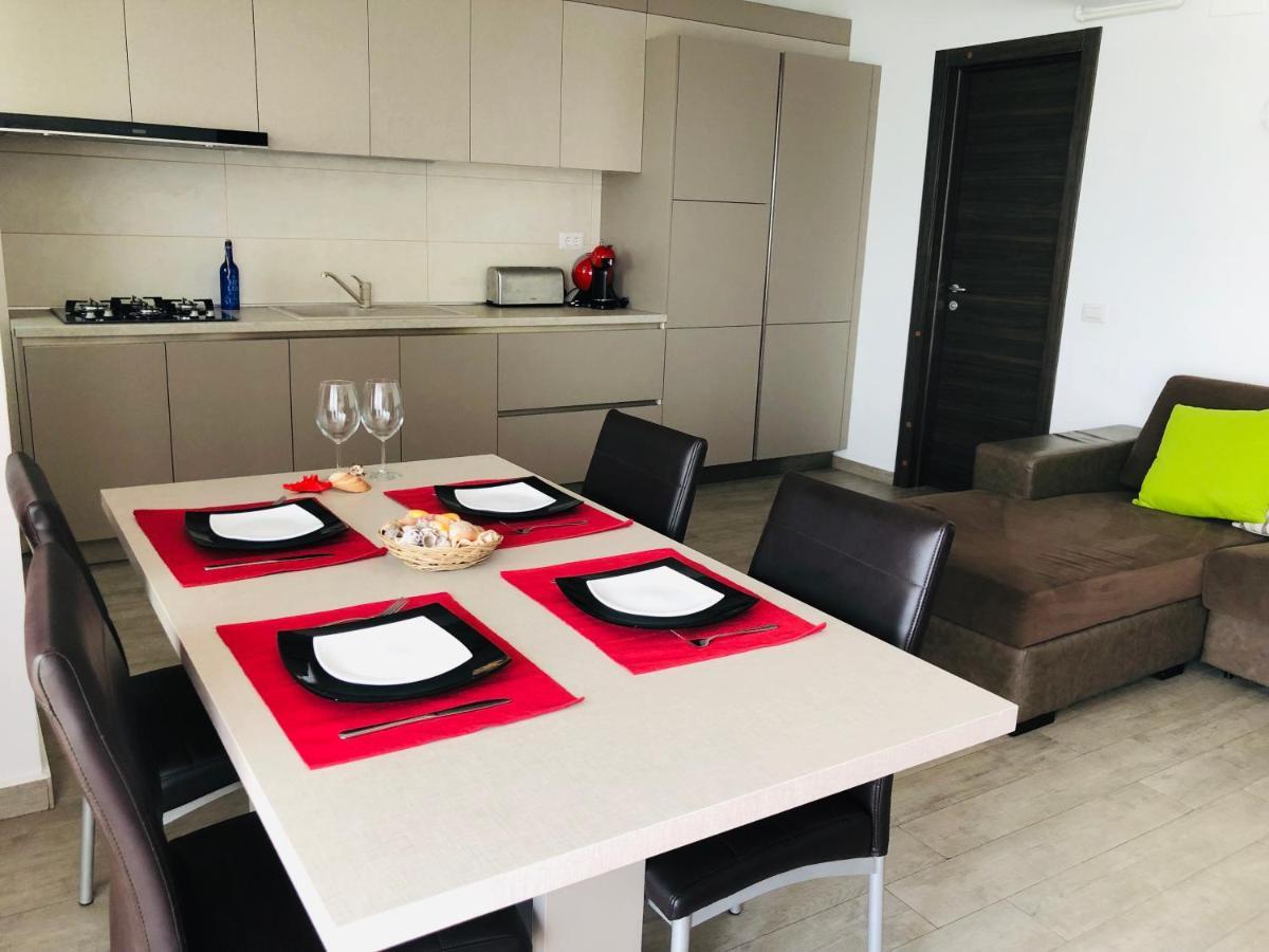 Mamaia Lake View Apartment Bagian luar foto
