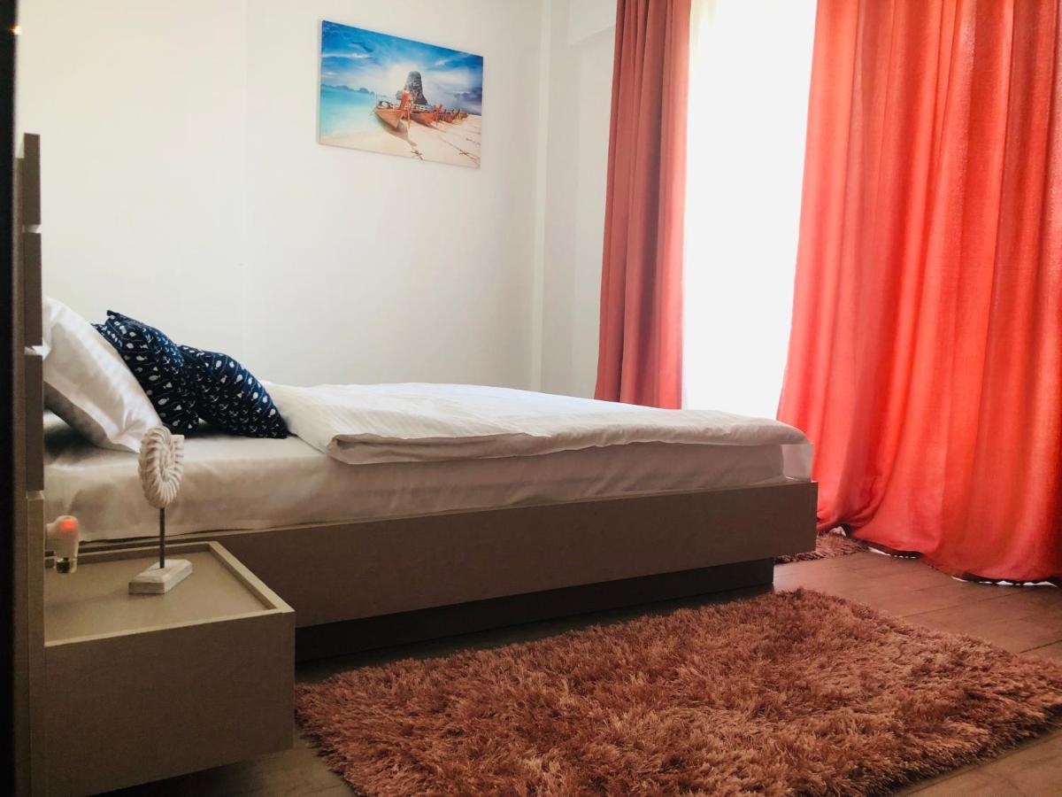 Mamaia Lake View Apartment Bagian luar foto